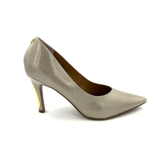 DISPONIBLE EN LIGNE SEULEMENT - J.RENEÉ - PHOEBIE - SOULIERS À TALON - TAUPE PATENT