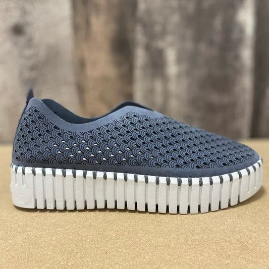 DISPONIBLE EN LIGNE SEULEMENT - ILSE JACOBSEN – TULIP3373 (#14) – BLUE GREY