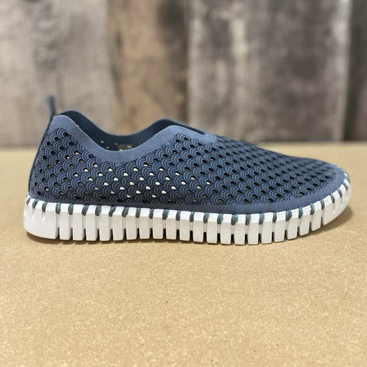 DISPONIBLE EN LIGNE SEULEMENT - ILSE JACOBSEN – TULIP139 (#12) – BLUE GREY