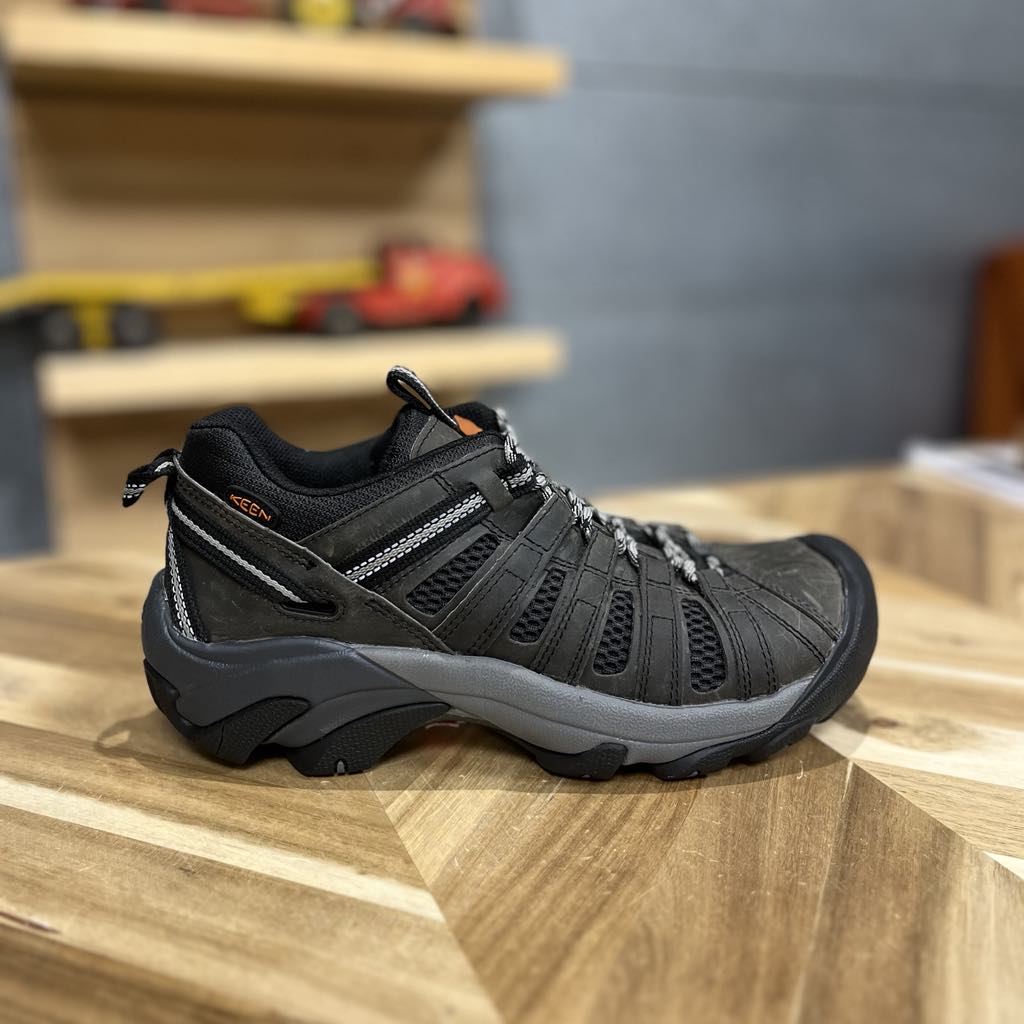 DISPONIBLE EN LIGNE SEULEMENT – KEEN – #82