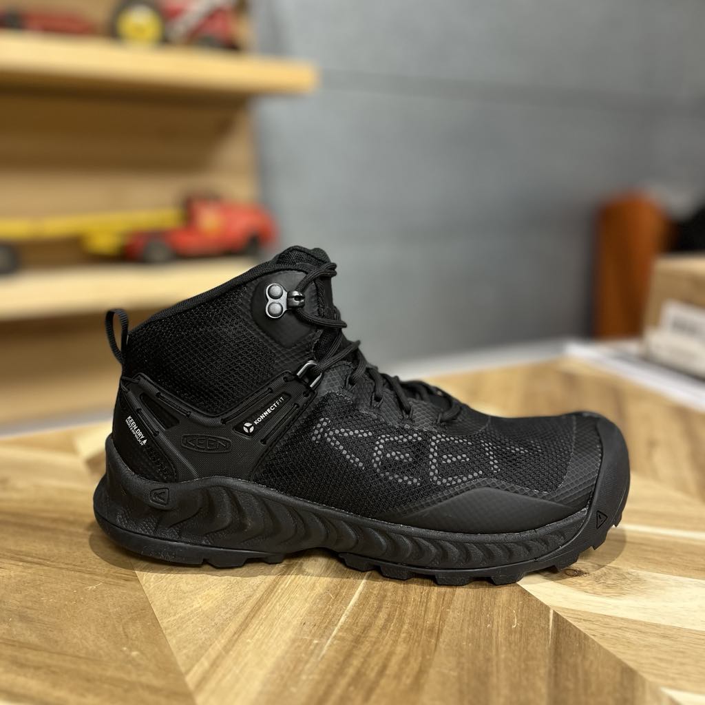 DISPONIBLE EN LIGNE SEULEMENT – KEEN – #89