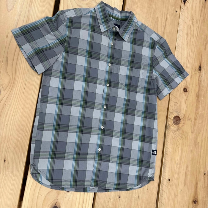 DISPONIBLE EN LIGNE SEULEMENT - THE NORTH FACE - CHEMISE MANCHE COURTE - GRISE