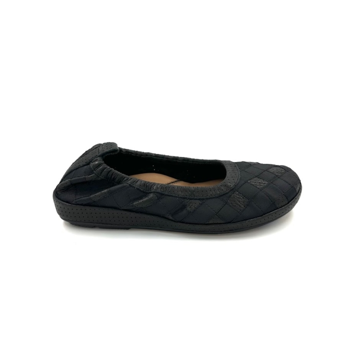 DISPONIBLE EN LIGNE SEULEMENT - L'AMOUR DES PIEDS - CHEVI - BALLERINES - NOIR