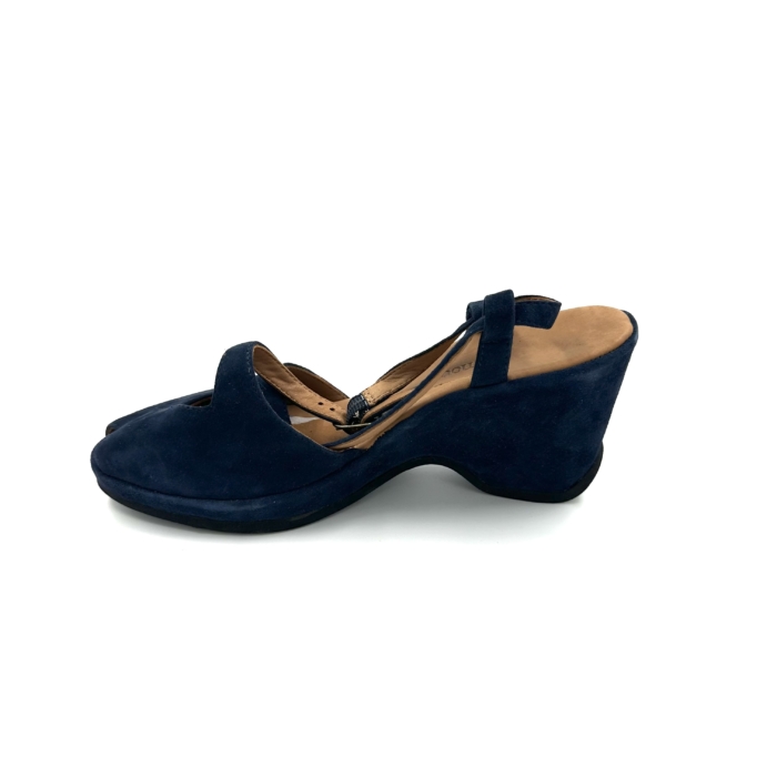 DISPONIBLE EN LIGNE SEULEMENT - L'AMOUR DES PIEDS - ORAINE - SANDALES À TALONS - SUEDE - NAVY – Image 2